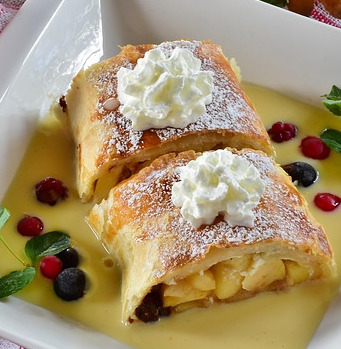 Apfelstrudel